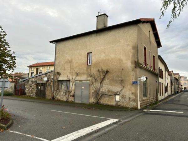 ENNEZAT CENTRE MAISON F3 AVEC ATELIER