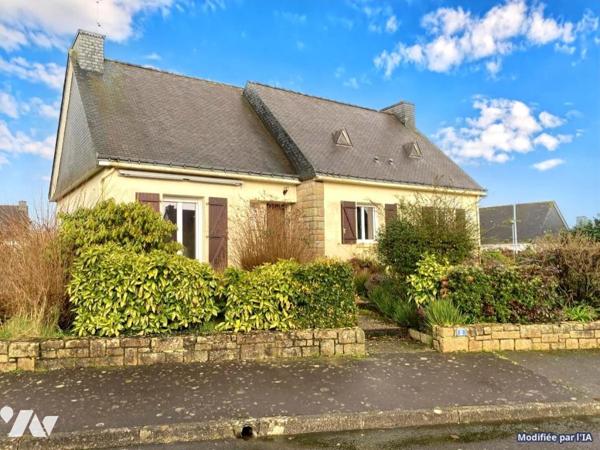 LOUDEAC Proximité du centre ville. Maison d'habitation del 124 m²