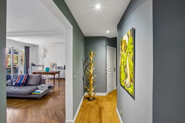 Vente Appartement de luxe Paris 18 4 Pièces 75.8 m²