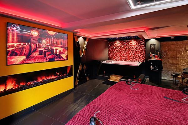 EXCLUSIVITÉ ! À Vendre Love Room Haute de Gamme ! Loft Équipé & Rentable - Bargemon