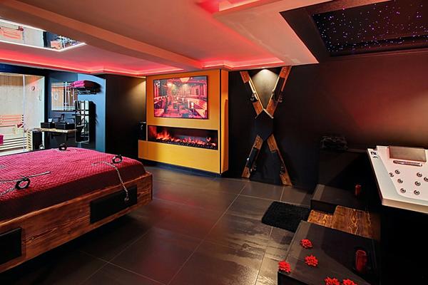 EXCLUSIVITÉ ! À Vendre Love Room Haute de Gamme ! Loft Équipé & Rentable - Bargemon