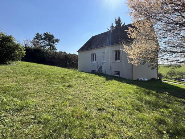Maison à louer 720 € CC St-Julien-de-Chédon 3 p 75 m² DPE F