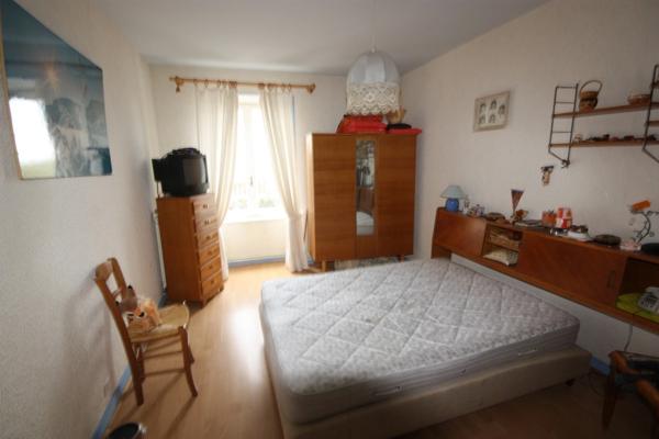 Maison à vendre 9 pièces de 218 m² plus 230 m² de dépendances à HOSTIAS (01) sur un terrain de 2359 m²