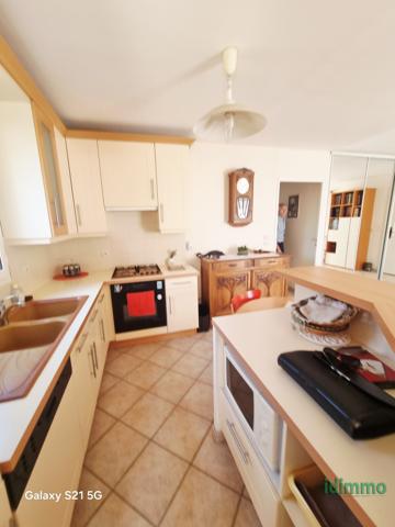 Draguignan villa F5 110m plain-pied garage terrasse 675m terrain tt à l'égout 380000€ crn2411 dpe C Draguignan (83300)