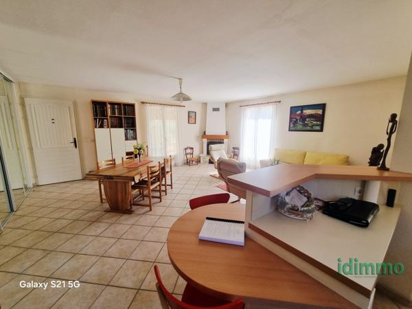 Draguignan villa F5 110m plain-pied garage terrasse 675m terrain tt à l'égout 380000€ crn2411 dpe C Draguignan (83300)