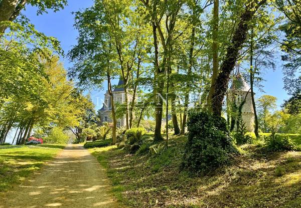 Exceptionnelle propriété avec magnifique vue sur la mer en Bretagne