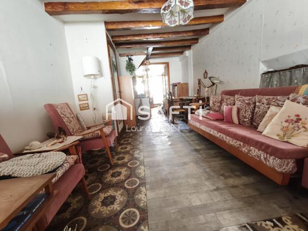 Maison a rénover avec beaucoup de potentiel