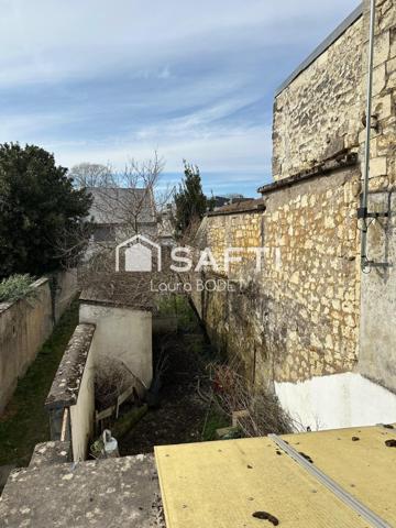 Maison a rénover avec beaucoup de potentiel