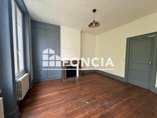 Location Appartement 3 pièces 73 m² - 45 BOULEVARD GAMBETTA Charleville-mezieres 08000