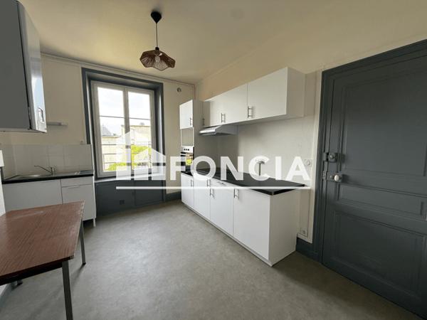 Location Appartement 3 pièces 73 m² - 45 BOULEVARD GAMBETTA Charleville-mezieres 08000