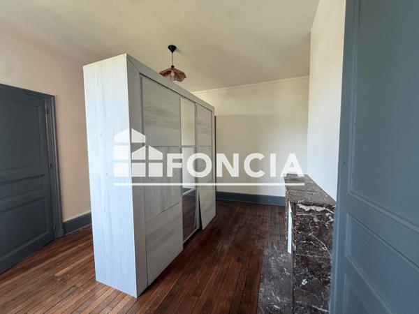 Location Appartement 3 pièces 73 m² - 45 BOULEVARD GAMBETTA Charleville-mezieres 08000
