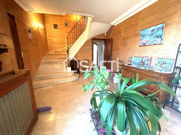 Grande demeure avec parc tout prés à pied de tout