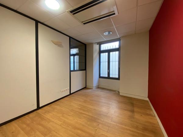 Local/bureau à vendre ALES Locaux professionnels 282 m² – Centre-ville d’Alès