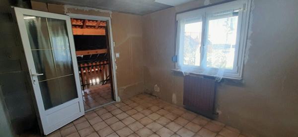 À vendre - Maison traditionnelle, 6 pièces située à Bians-les-Usiers (25520)