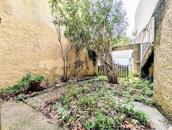 Vente Immeuble 2 pièces 50 m2 à Pélissanne