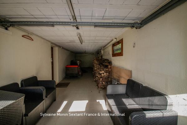 Superbe périgourdine au calme absolu, sans voisins, avec piscine et jardin de charme