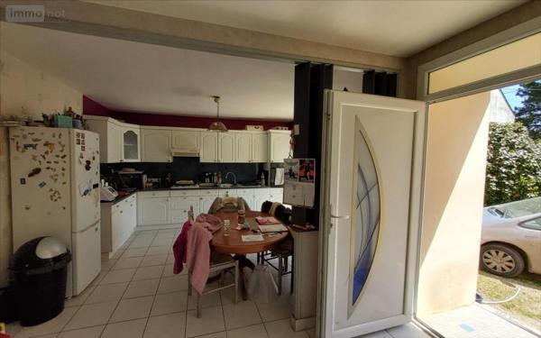 Maison individuelle à vendre à Plounévézel dans le Finistère (29270), ref : 29066-1078955