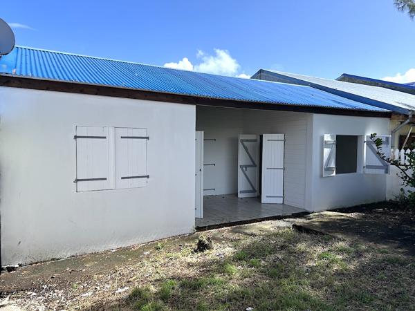 Capesterre-Belle-Eau (97130) Maison T4 mitoyenne de plain pied centre ville