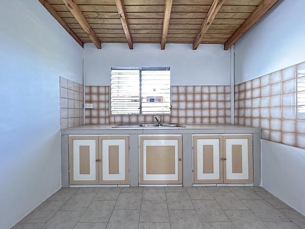 Capesterre-Belle-Eau (97130) Maison T4 mitoyenne de plain pied centre ville