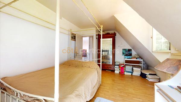 Vente
                Maison204 m² - 8 Pièces -
                    GIF SUR YVETTE (91190)