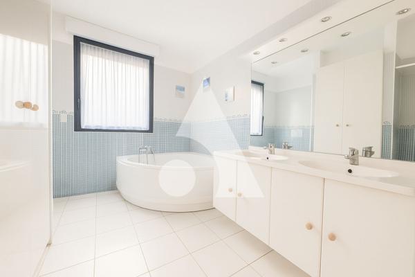 Maison 7 pièces 200 m2