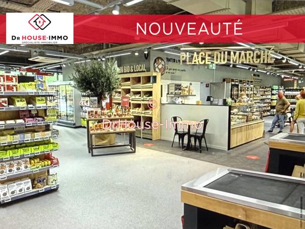 Immeuble à vendre 10 pièces de 1 300 m²