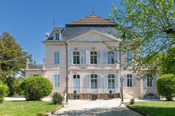 Vente Château Dijon 17 Pièces 685 m²