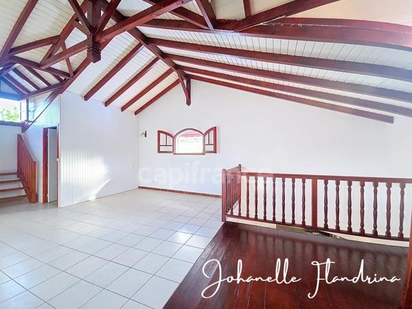 Maison 152 m², 5 pièces + grande mezzanine - Résidence principale, usage professionnel ou mixte - CAPESTERRE BELLE EAU (971)