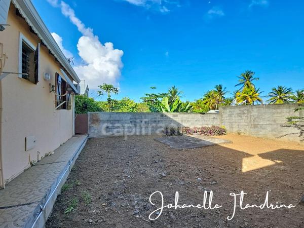 Maison 152 m², 5 pièces + grande mezzanine - Résidence principale, usage professionnel ou mixte - CAPESTERRE BELLE EAU (971)
