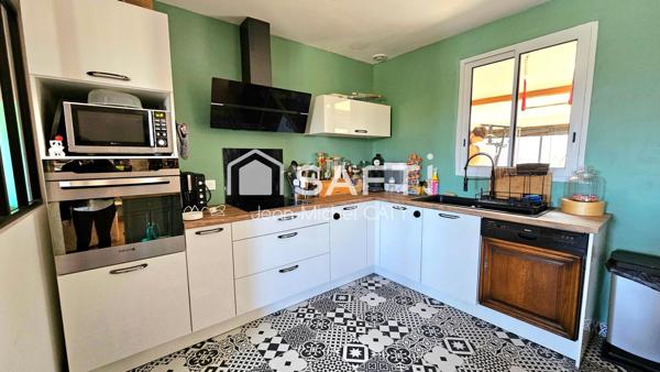 Maison de 176 m² sur sous-sol avec 1346 m² de terrain.