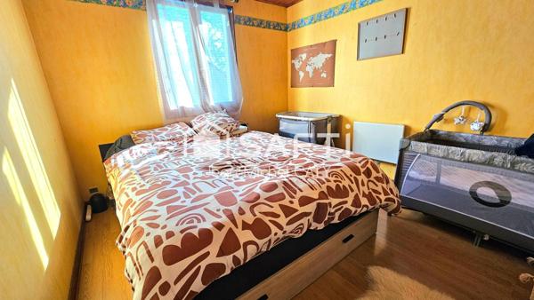 Maison de 176 m² sur sous-sol avec 1346 m² de terrain.