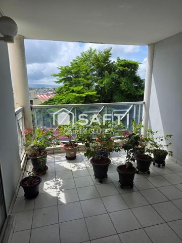 Appartement T3 avec terrasse et parking