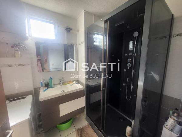 Appartement T3 avec terrasse et parking