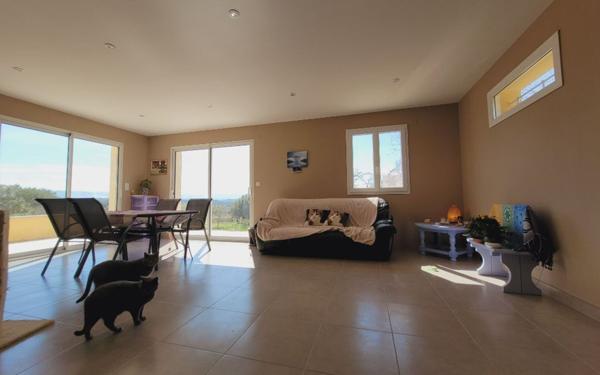 Maison à louer    5 pièces • 110 m2 Crillon-le-Brave