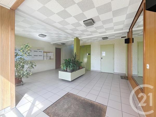 Appartement F5 à vendre  4 pièces - 72 m2 BIHOREL - 76