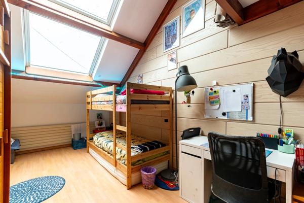 LIVRY GARGAN - Maison d'architecte - 220 m2 sur une parcelle de 551 m2