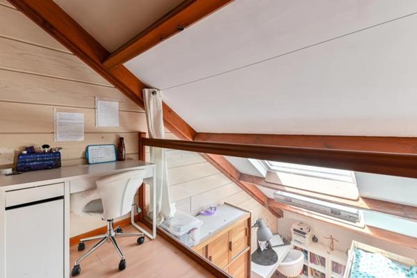 LIVRY GARGAN - Maison d'architecte - 220 m2 sur une parcelle de 551 m2