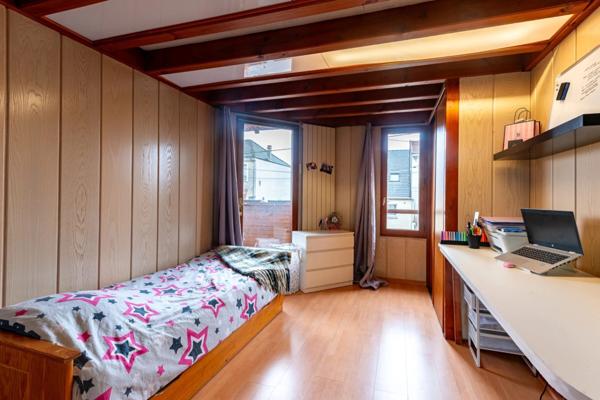 LIVRY GARGAN - Maison d'architecte - 220 m2 sur une parcelle de 551 m2