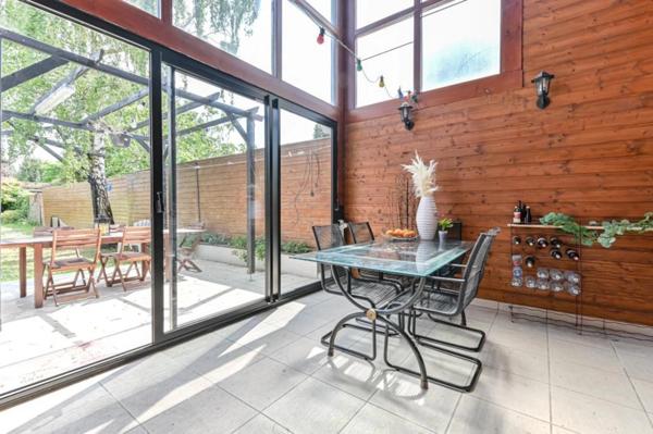 LIVRY GARGAN - Maison d'architecte - 220 m2 sur une parcelle de 551 m2