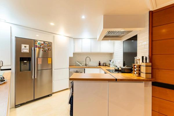 LIVRY GARGAN - Maison d'architecte - 220 m2 sur une parcelle de 551 m2