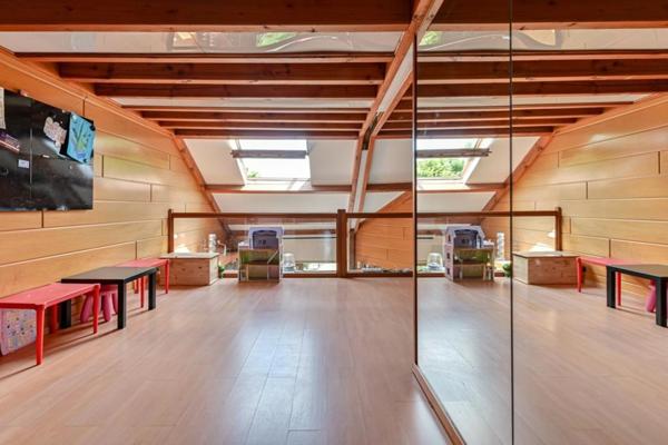 LIVRY GARGAN - Maison d'architecte - 220 m2 sur une parcelle de 551 m2