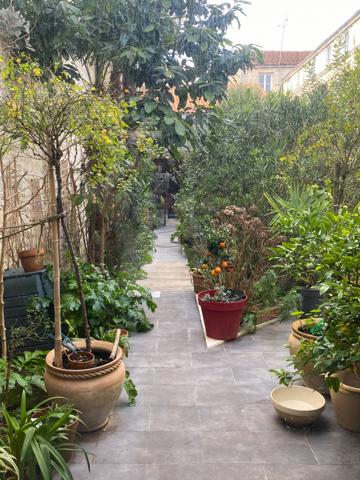 Maison de caractère avec garage et plateau aménageable en hypercentre