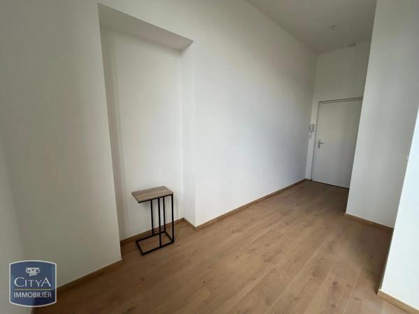 Appartement à louer 1 pièce 32.5m² Saint-Quentin (02100)