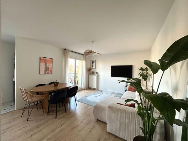 BEL APPARTEMENT DE 3 PIECES A VENDRE A PLAISIR