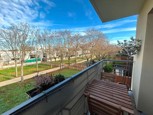 BEL APPARTEMENT DE 3 PIECES A VENDRE A PLAISIR