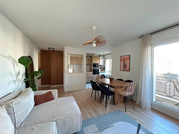 BEL APPARTEMENT DE 3 PIECES A VENDRE A PLAISIR