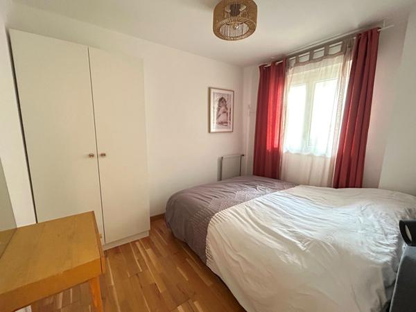 BEL APPARTEMENT DE 3 PIECES A VENDRE A PLAISIR