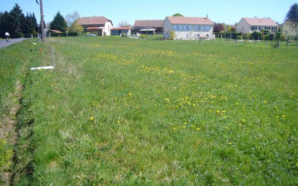 Terrain à vendre    Saint-Yrieix-la-Perche
