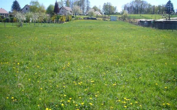 Terrain à vendre    Saint-Yrieix-la-Perche