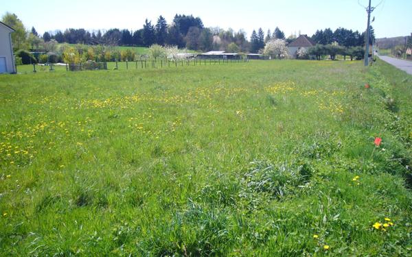 Terrain à vendre    Saint-Yrieix-la-Perche